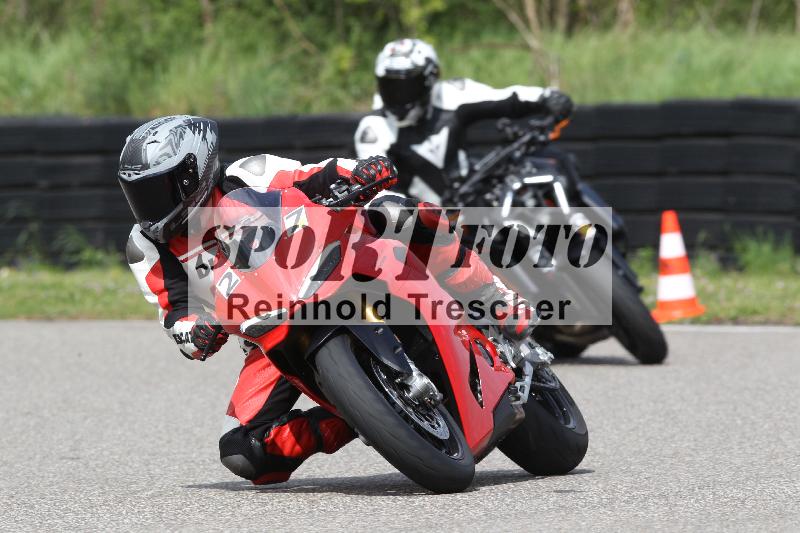 Archiv-2025/10 23.04.2025 Cornu Master School ADR/rot-rouge/27